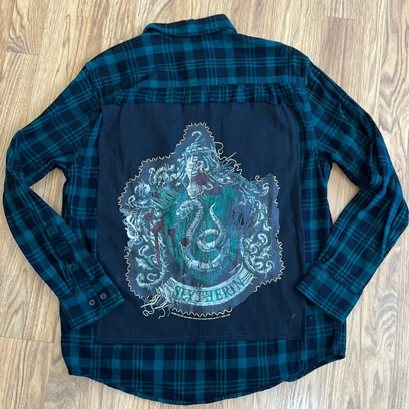 Slytherin Harry Potter Upcycled Flannel Shirt unisex Medium M - Picture 2 of 7